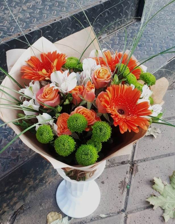 Букет цветов из: Герберы, Хризантемы, Альстромерии и Розы в Шебекино