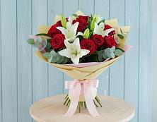 Букет цветов из:  Лилии и Розы в Шебекино
