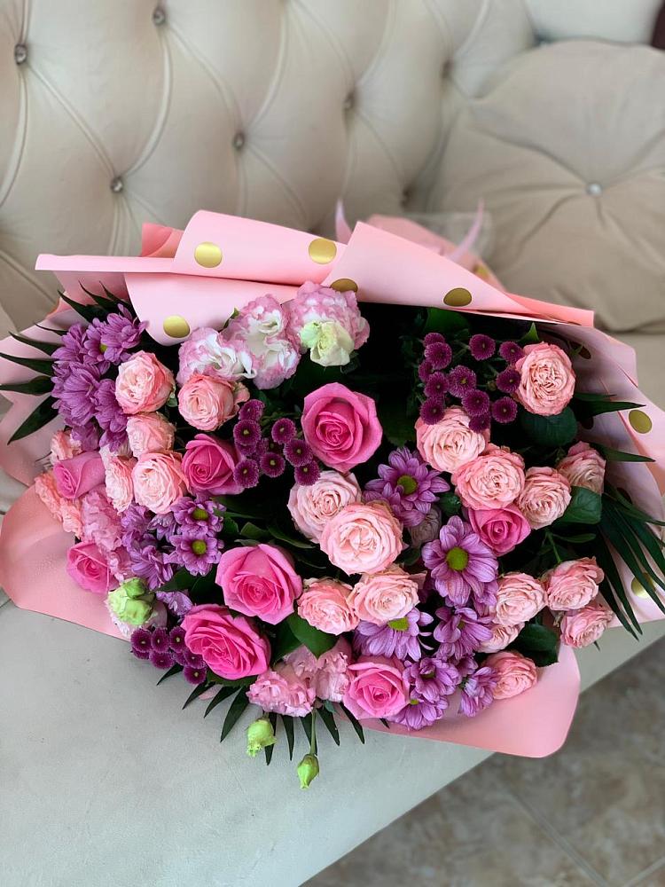 Букет цветов из: Хризантемы, Розы и Лизиантусы в Шебекино