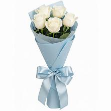 Букет 5 Белых роз Проуд в Шебекино