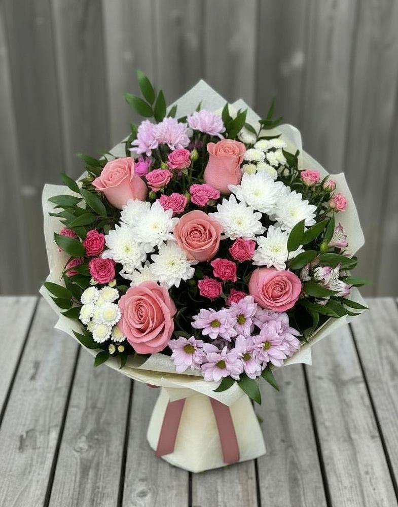 Букет цветов из: Альстромерии, Гвоздики, Розы и Хризантемы в Шебекино