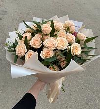 Букет Кремовые розы Латте в Шебекино