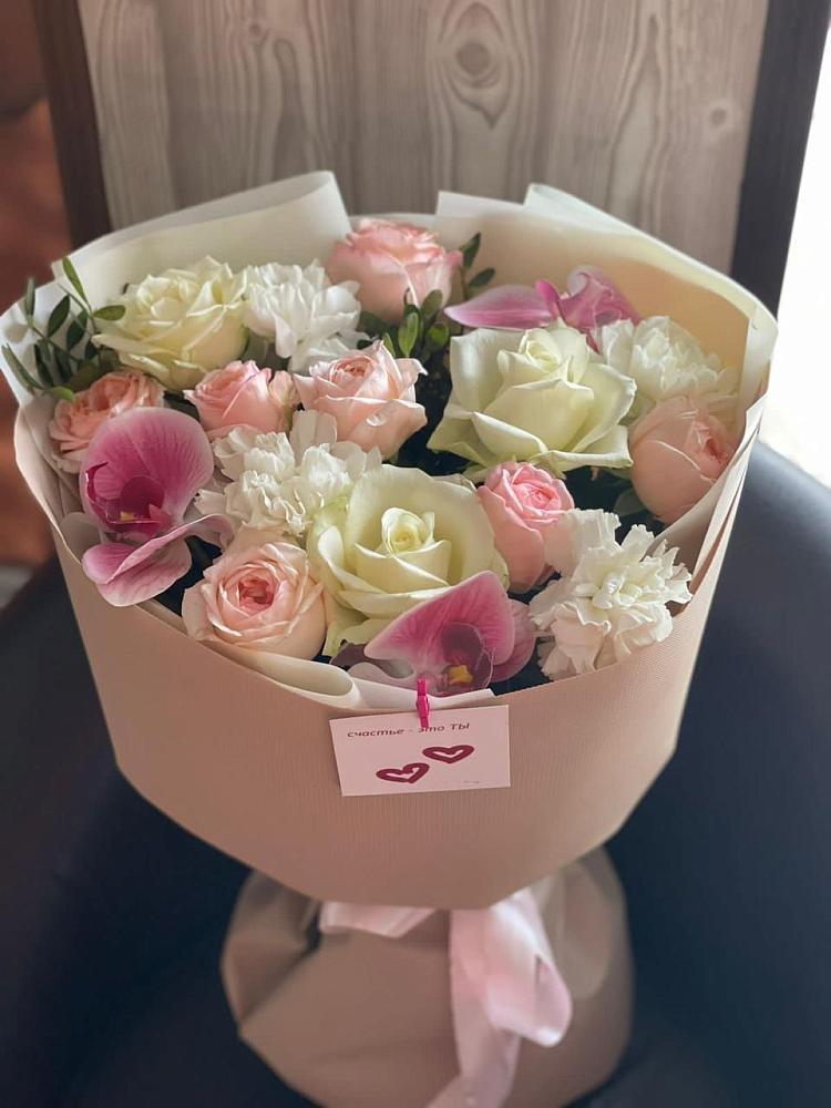 Букет цветов из: Орхидеи, Розы и Гвоздики в Шебекино