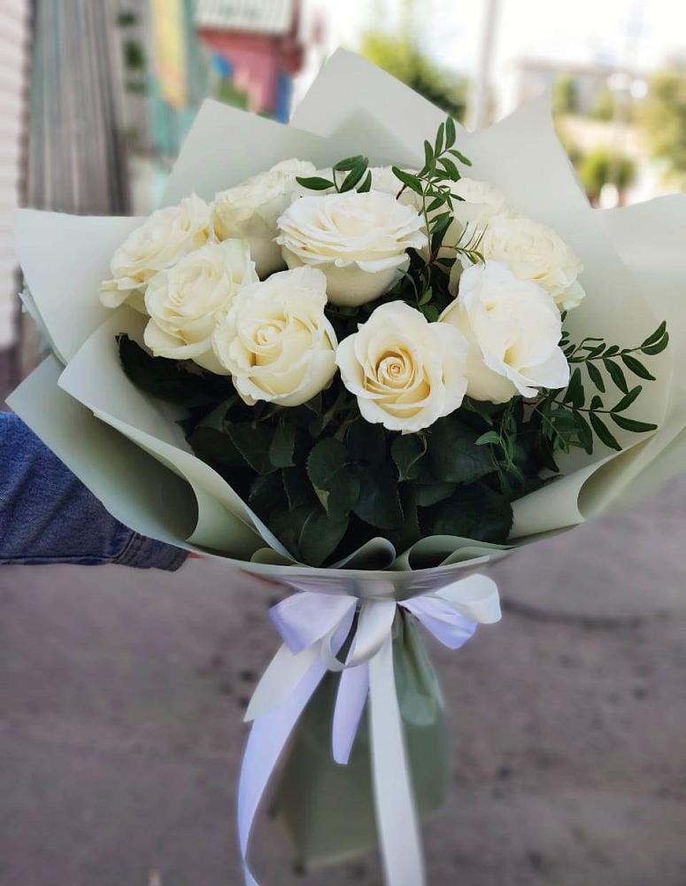 Букет Белые розы Проуд в Шебекино