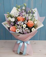 Букет цветов из:  Лизиантусы, Розы, Альстромерии и Гипсофила в Шебекино