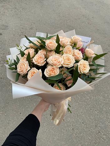 Букет Кремовые розы Латте в Шебекино