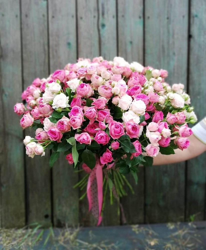 Букет Розовые кустовые розы Натали и Лав Лидия в Шебекино